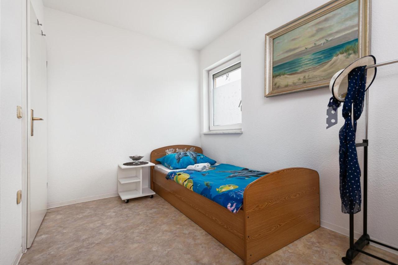 Haus Delphin Apartment Пореч Екстериор снимка